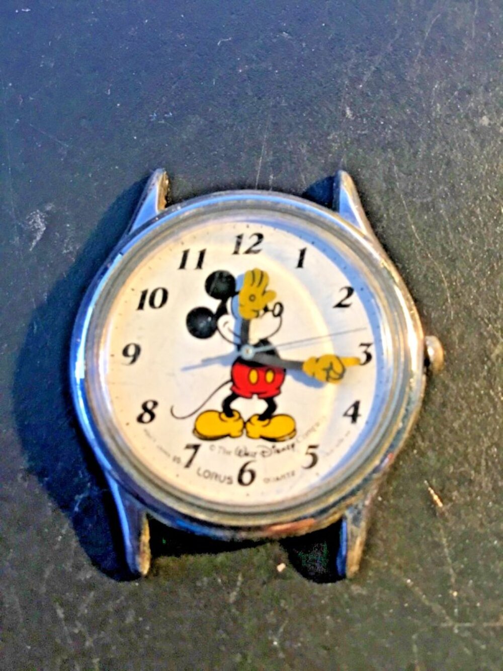 Vintage Lorus== Disney Mickey Mouse Watch==WORKS==KEEP GOOD TIME==
